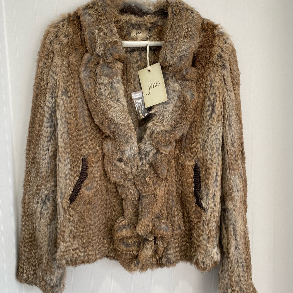 Size:-s June coat